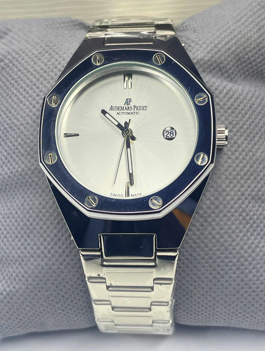 Audemars Piguet AP - Royal Oak - Off White Dial - Silver Chain